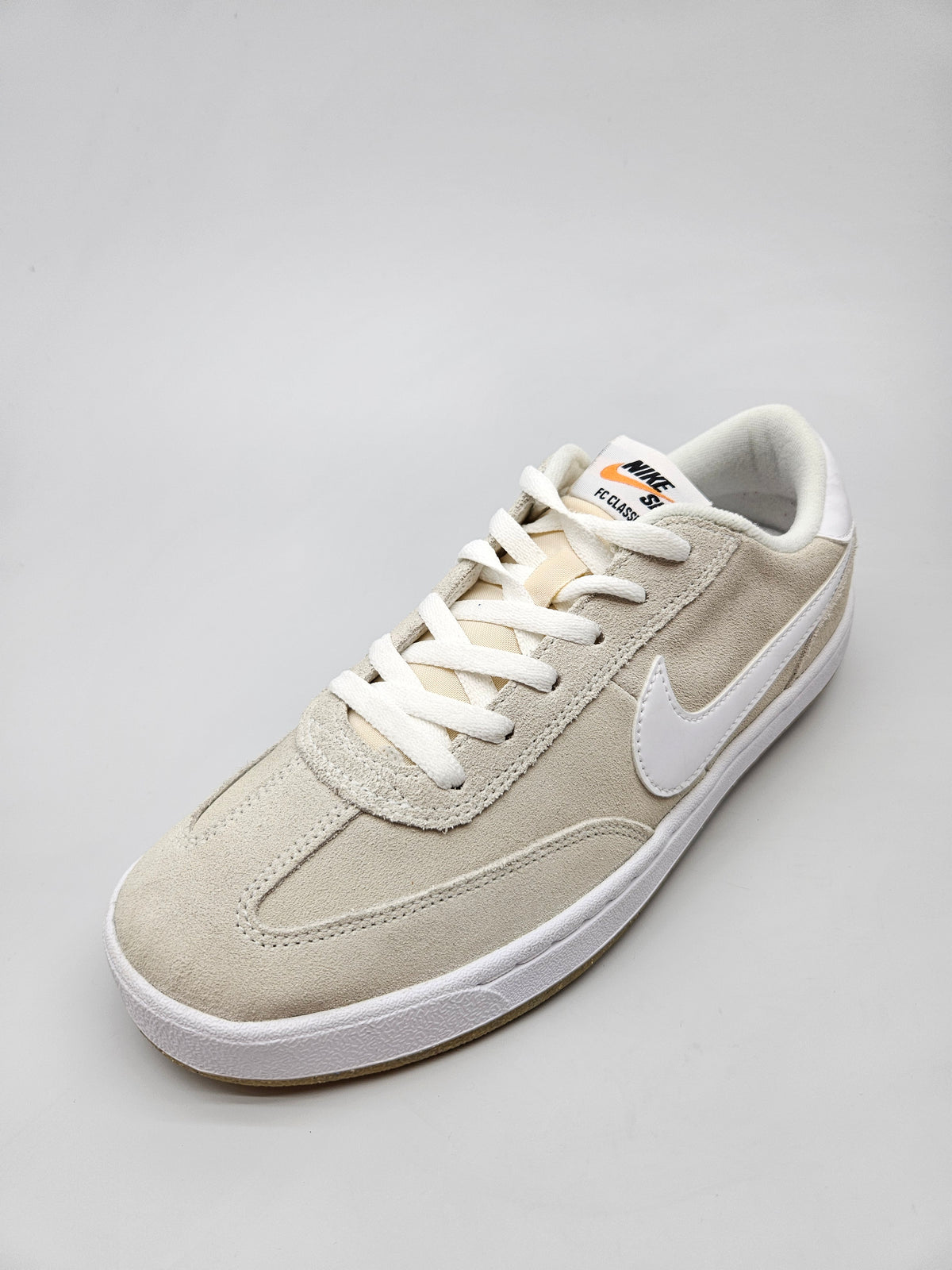 NIKE NOVI ORIGINAL PATIKI BR 42.5