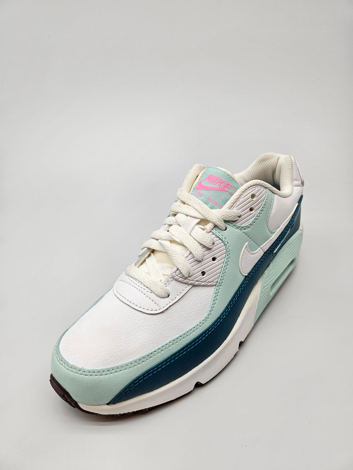 NIKE AIRMAX NOVI ORIGINAL PATIKI BR 40