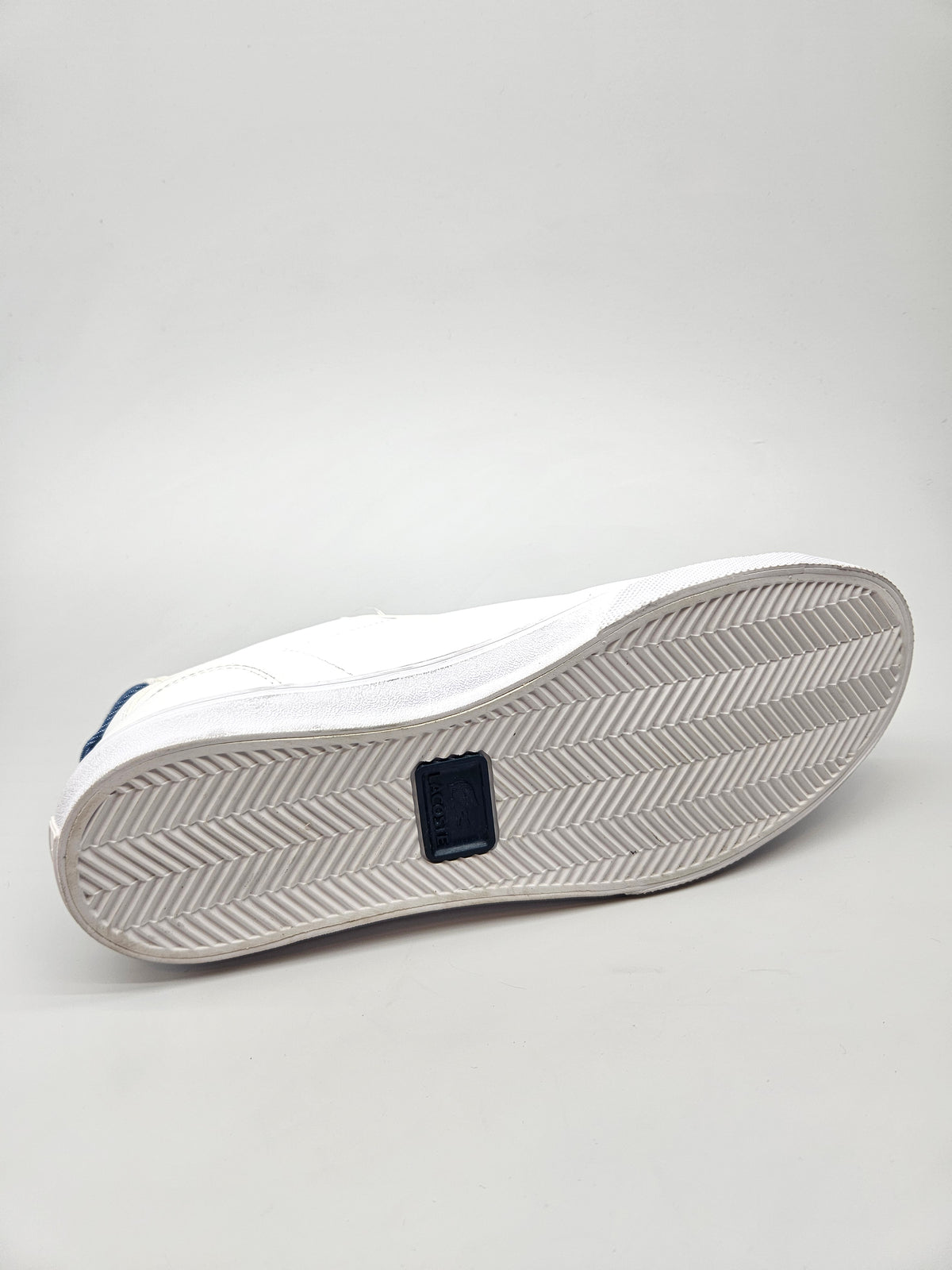 LACOSTE NOVI ORIGINAL PATIKI BR 44