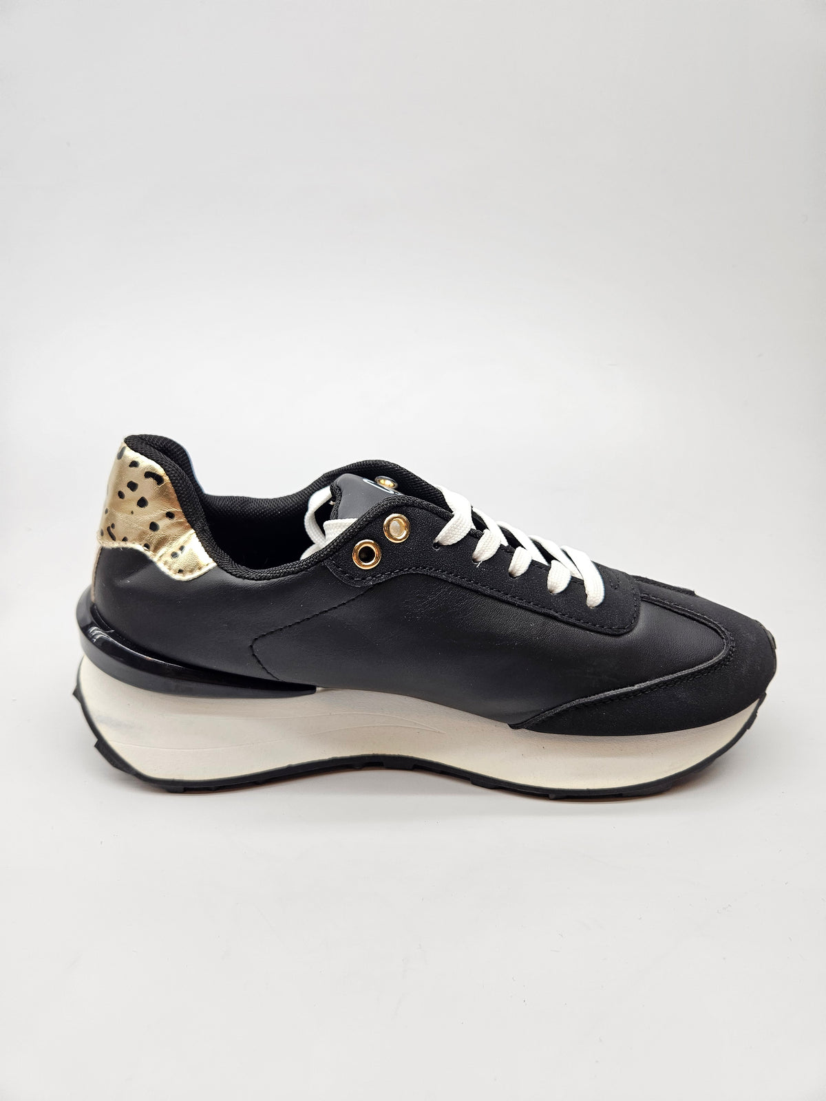 CAVALI NOVI ORIGINAL PATIKI BR 41