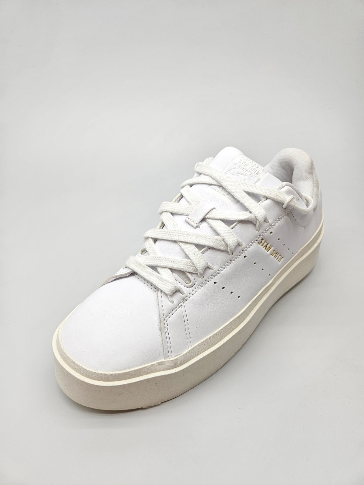 ADIDAS NOVI ORIGINAL  PATIKI BR 39