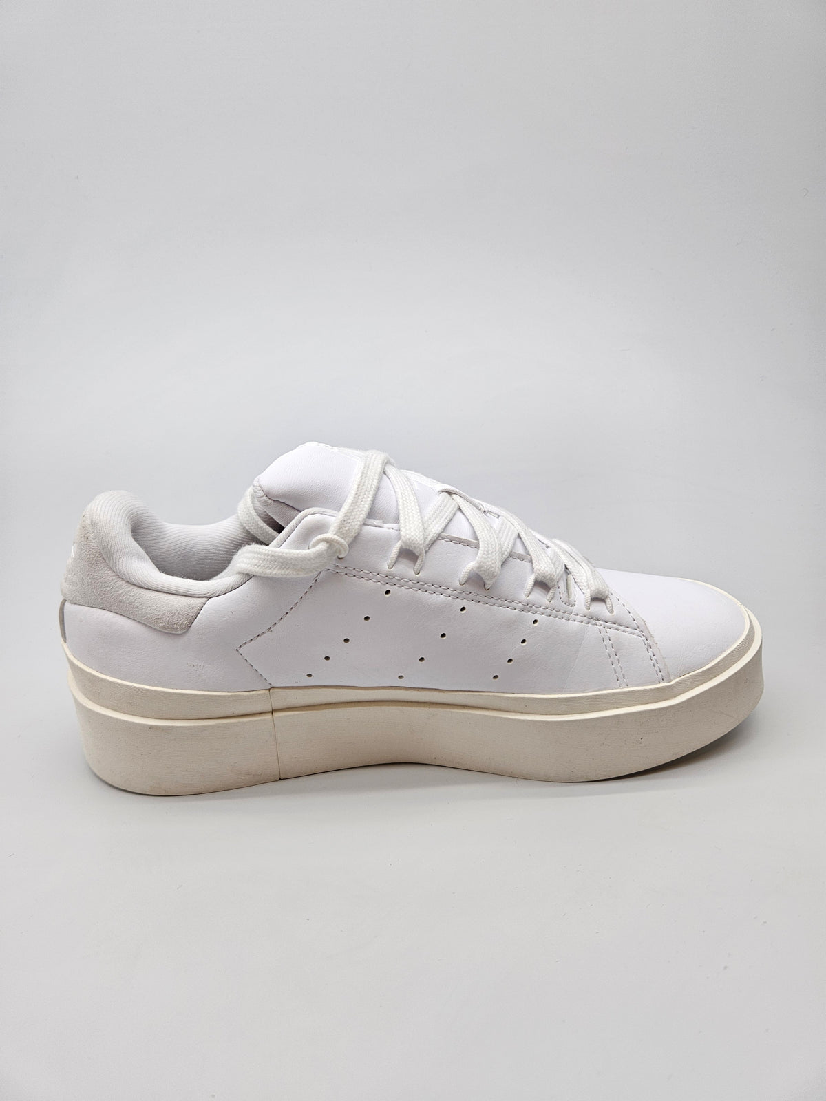 ADIDAS NOVI ORIGINAL  PATIKI BR 39