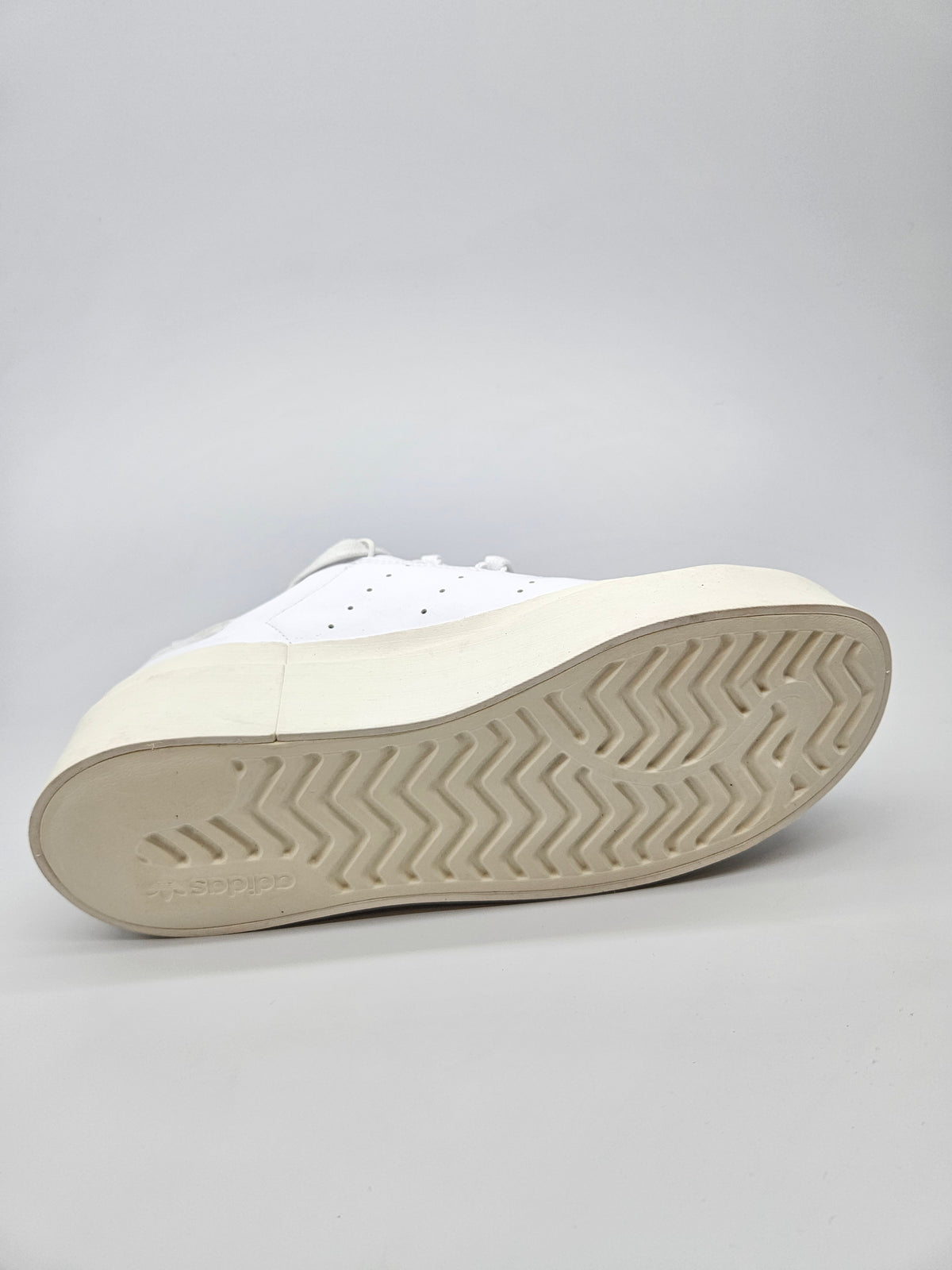 ADIDAS NOVI ORIGINAL  PATIKI BR 39