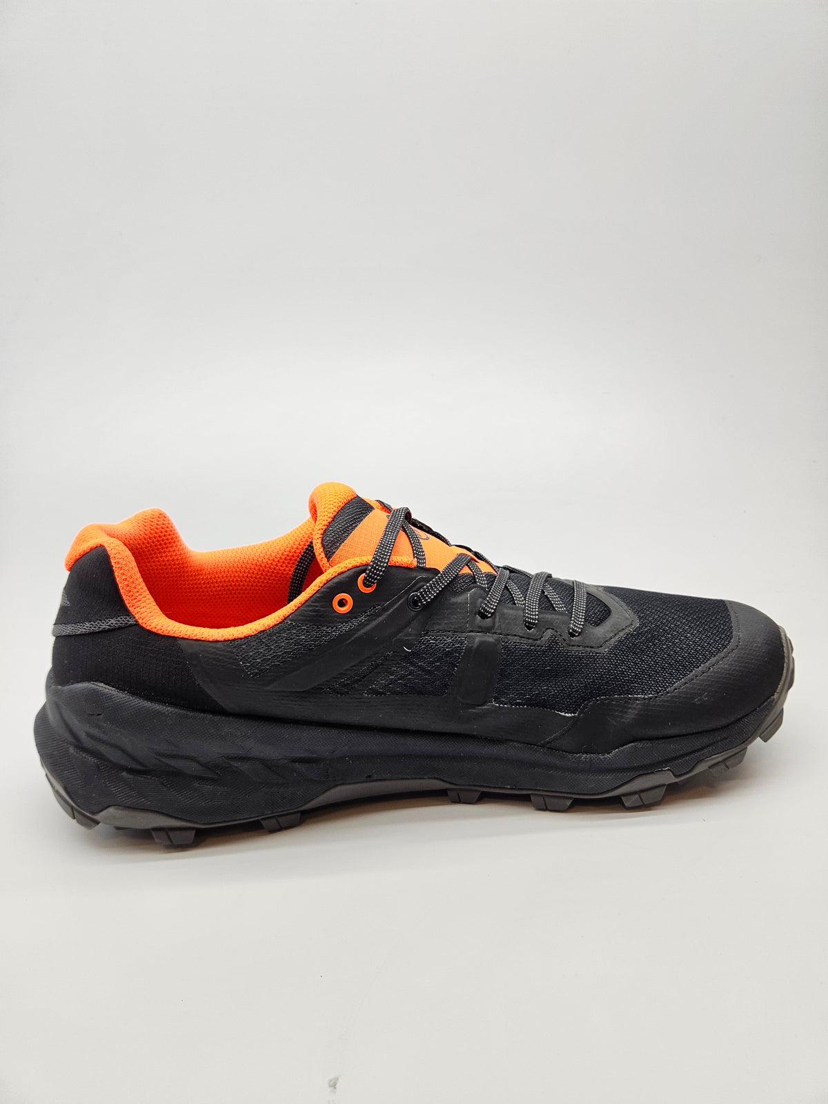 MAMMUT GORETEX ORIGINAL VODOOTPORNI PATIKI BR 46.5