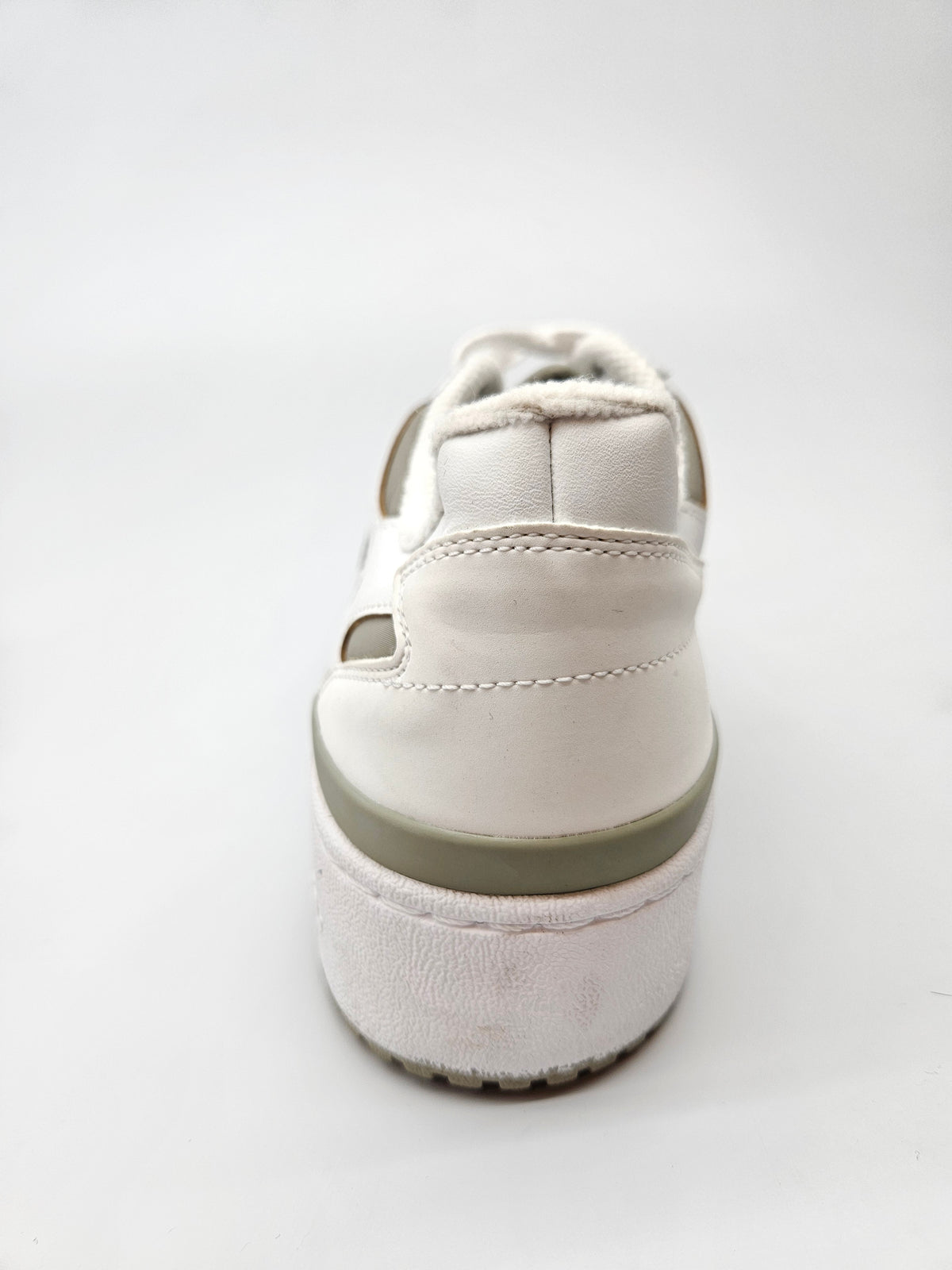 ADIDAS ORIGINAL NOVI PATIKI BR 40