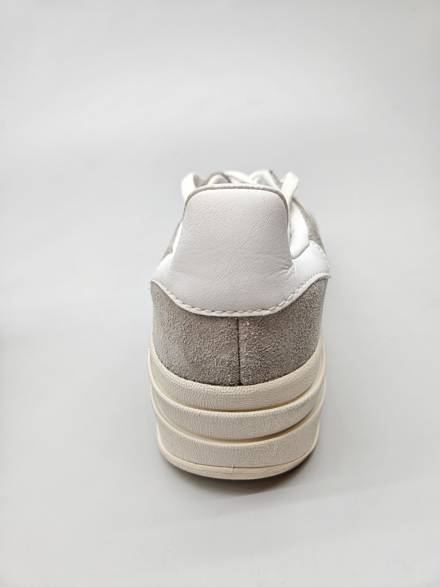 ADIDAS NOVI ORIGINAL PATIKI BR 38.5