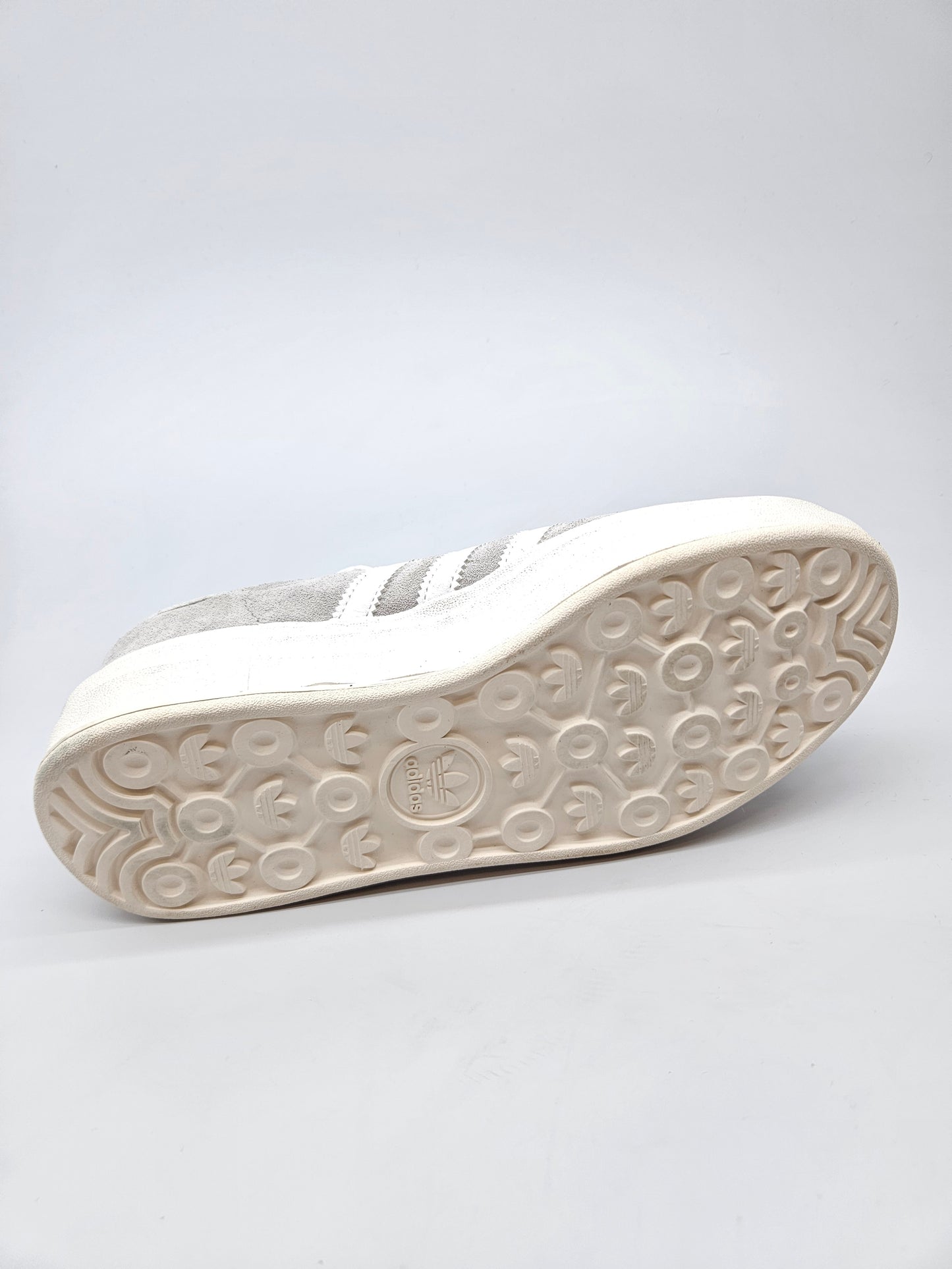 ADIDAS NOVI ORIGINAL PATIKI BR 38.5