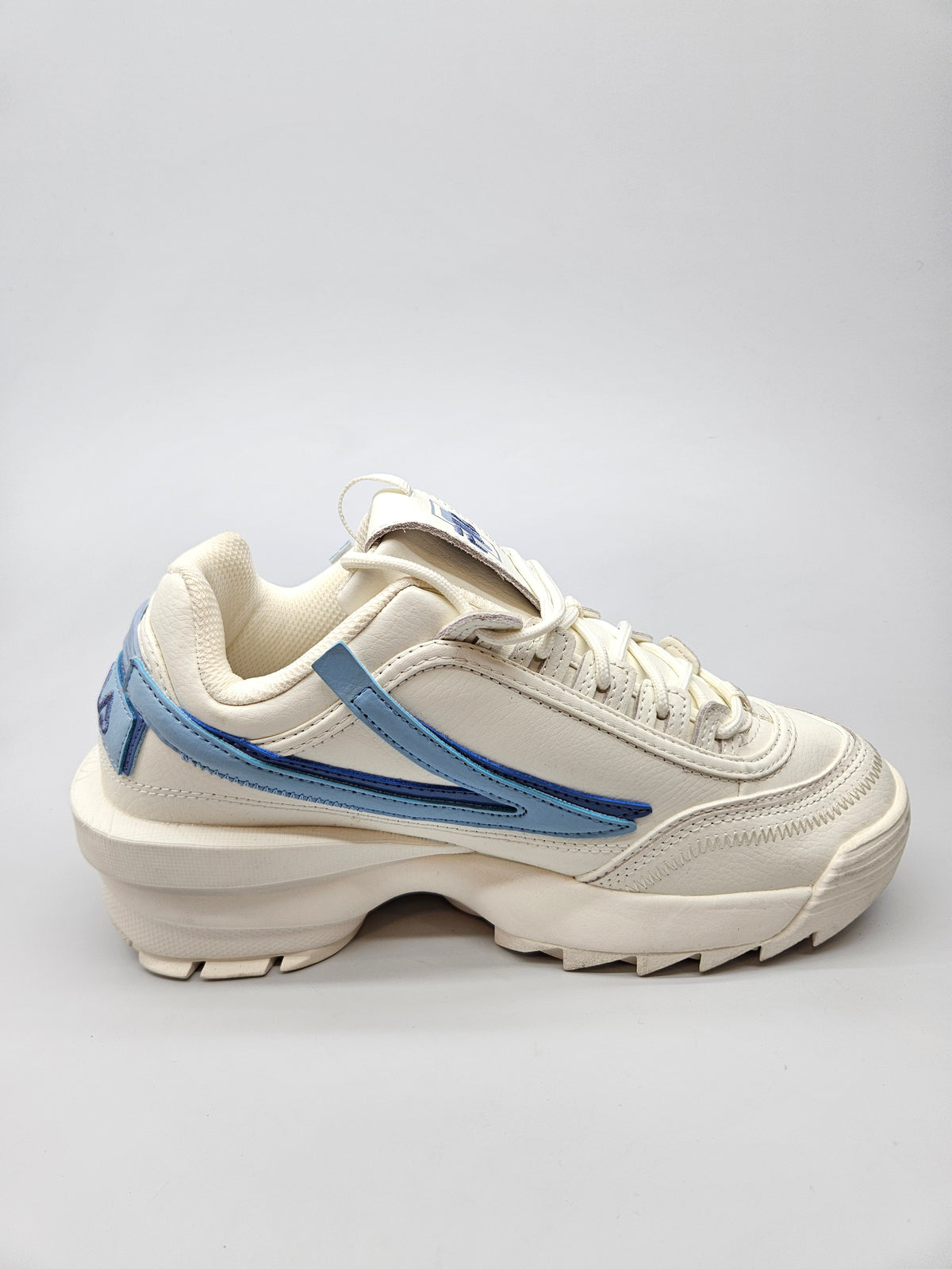 FILA NOVI ORIGINAL PATIKI BR 40