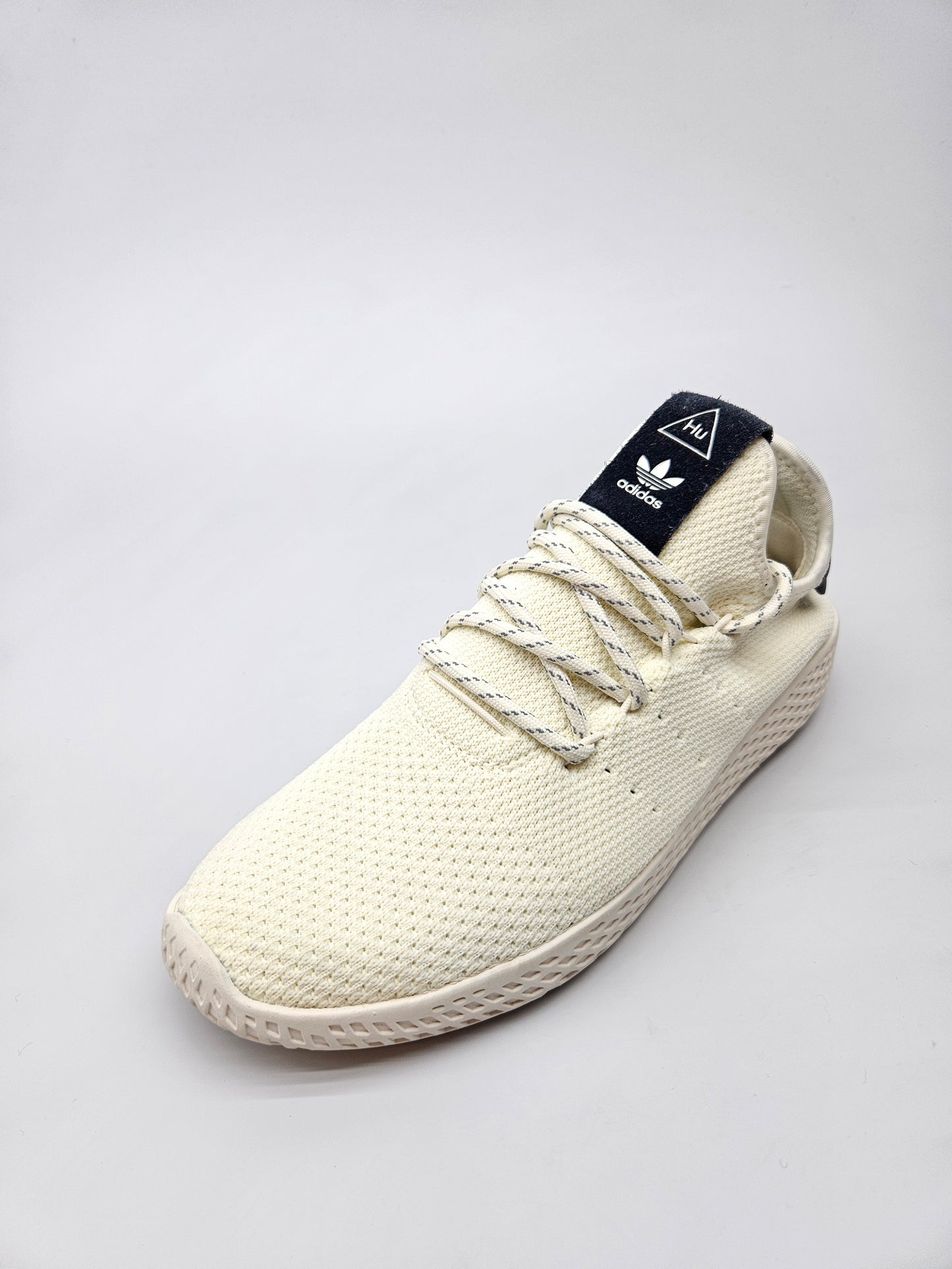 ADIDAS NOVI ORIGINAL PATIKI BR 38.5