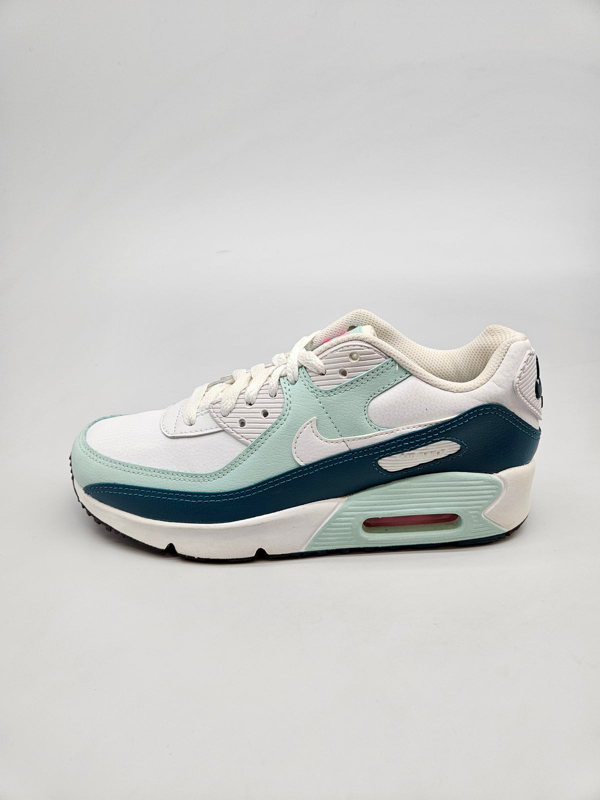 NIKE AIRMAX NOVI ORIGINAL PATIKI BR 37.5