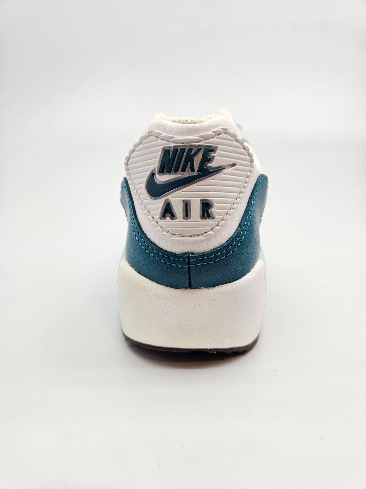 NIKE AIRMAX NOVI ORIGINAL PATIKI BR 37.5