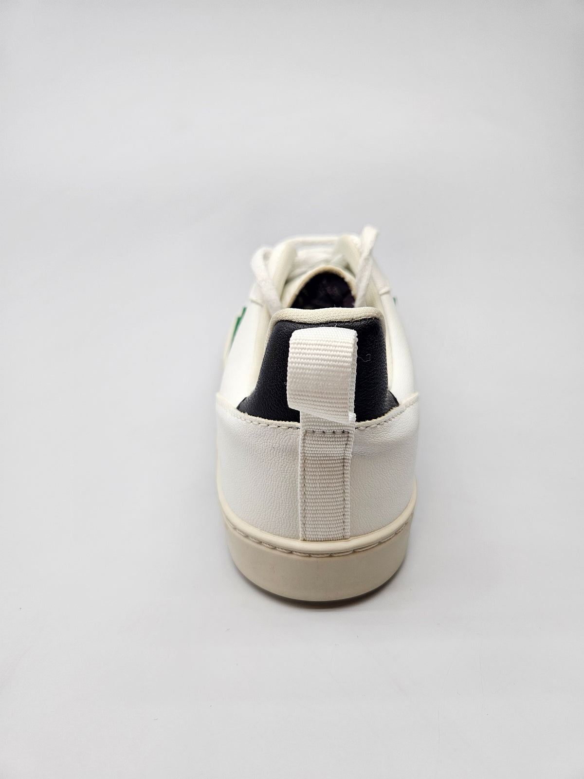 VEJA ORIGINAL PATIKI BR 38