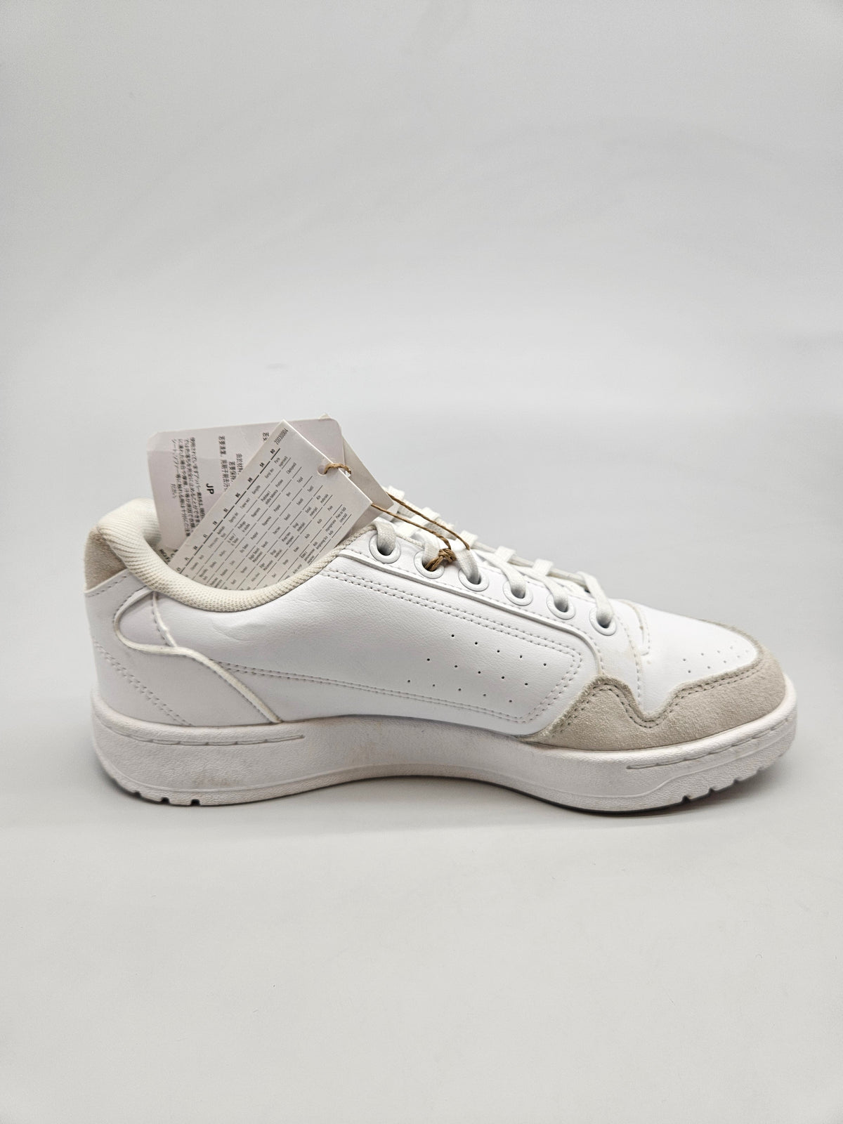 ADIDAS NOVI ORIGINAL PATIKI BR 39