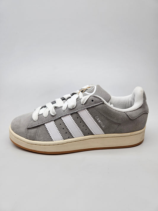 ADIDAS NOVI ORIGINAL PATIKI BR 42.5