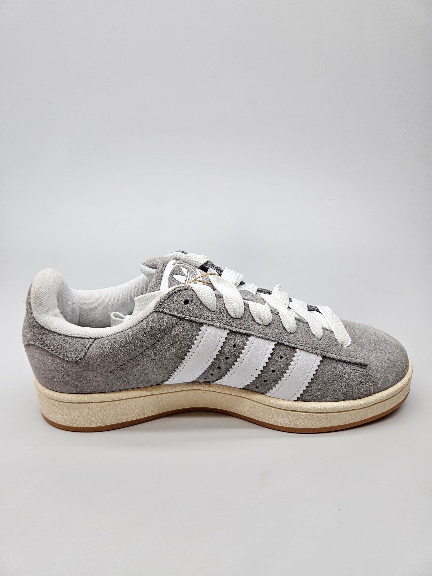 ADIDAS NOVI ORIGINAL PATIKI BR 42.5