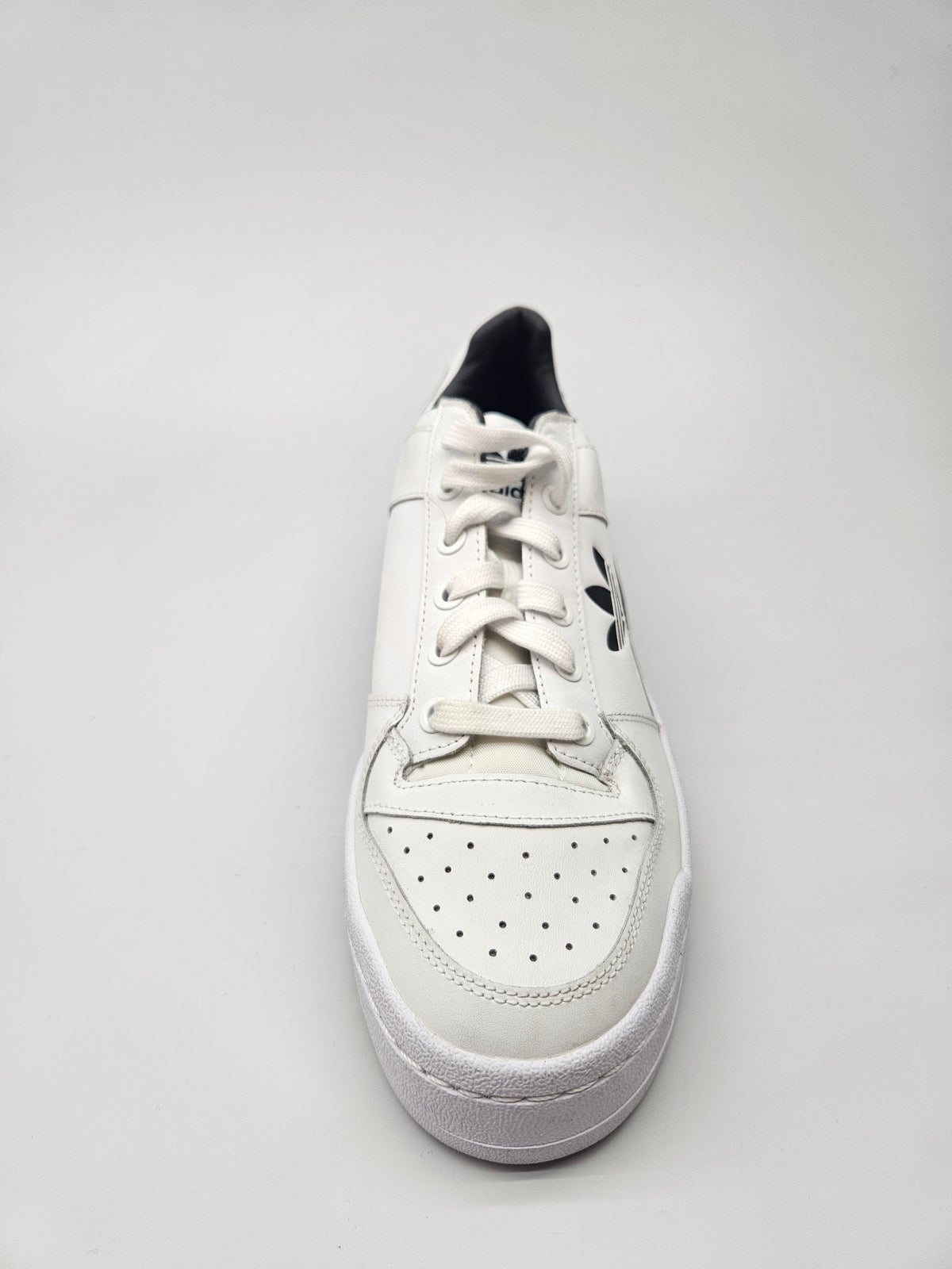 ADIDAS NOVI ORIGINAL PATIKI BR 40.5
