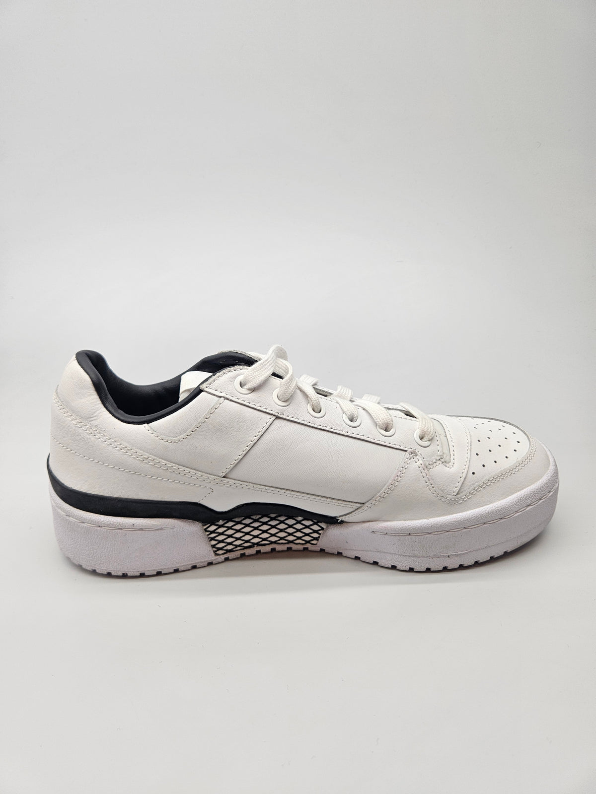 ADIDAS NOVI ORIGINAL PATIKI BR 40.5