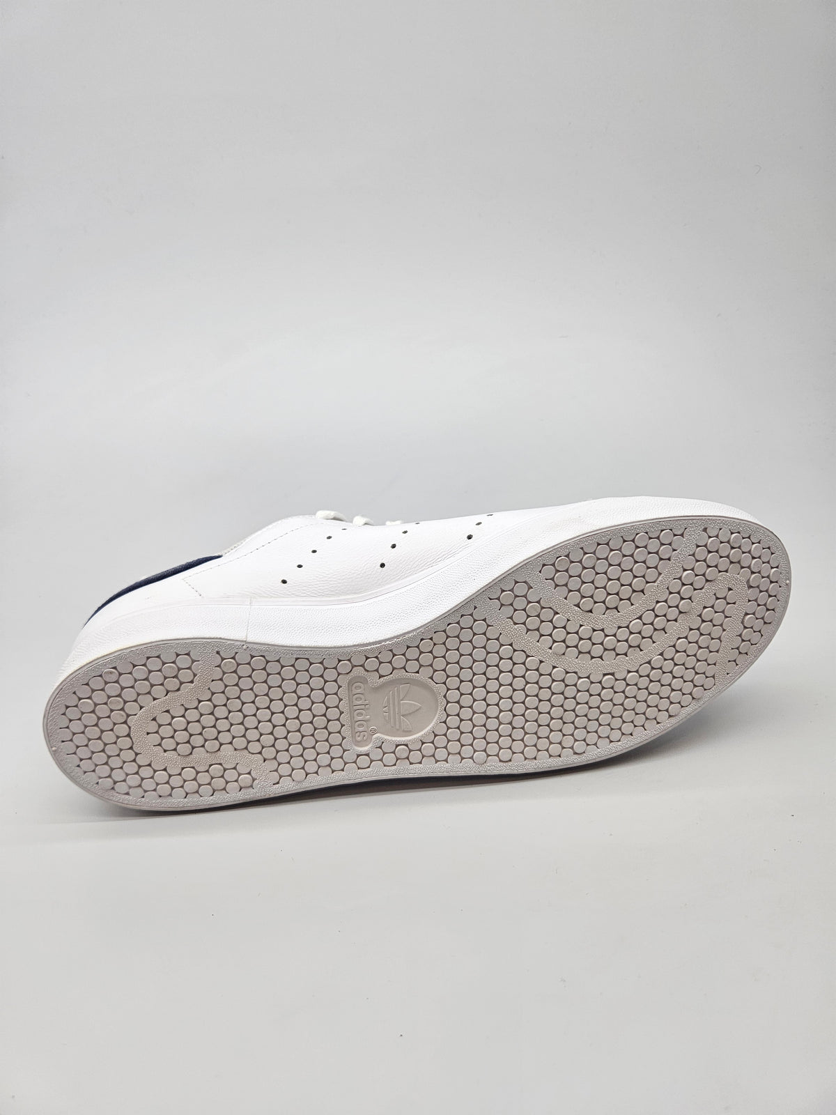 ADIDAS NOVI ORIGINAL PATIKI BR 40