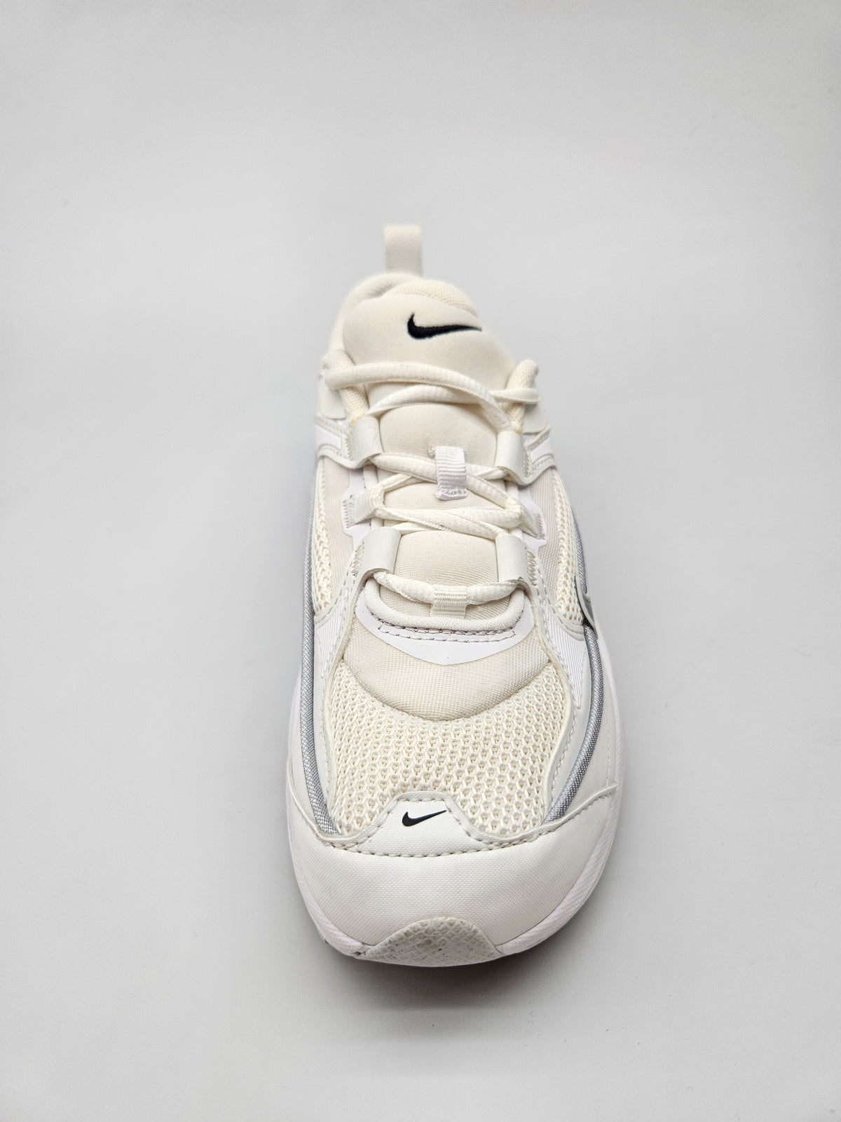 NIKE NOVI ORIGINAL PATIKI BR 37.5