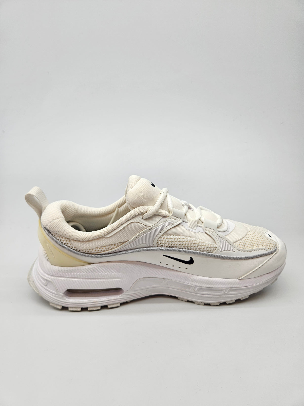 NIKE NOVI ORIGINAL PATIKI BR 37.5