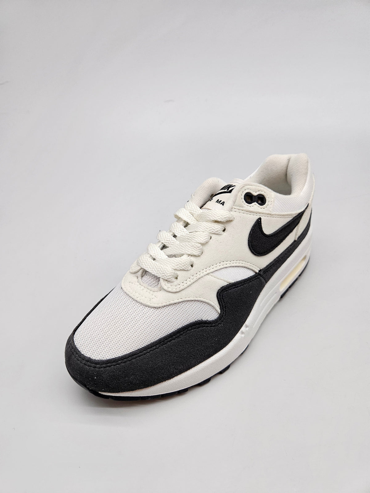 NIKE AIRMAX NOVI ORIGINAL PATIKI BR 38