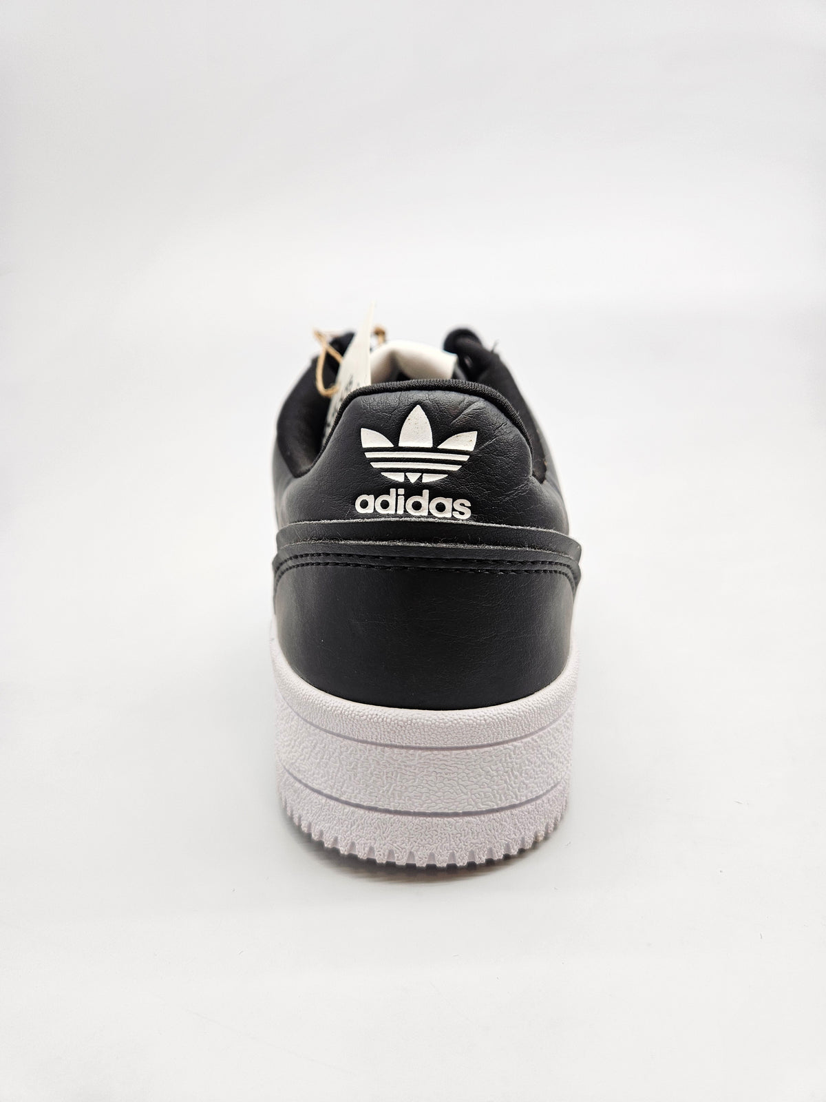 ADIDAS NOVI ORIGINAL PATIKI BR 38.5