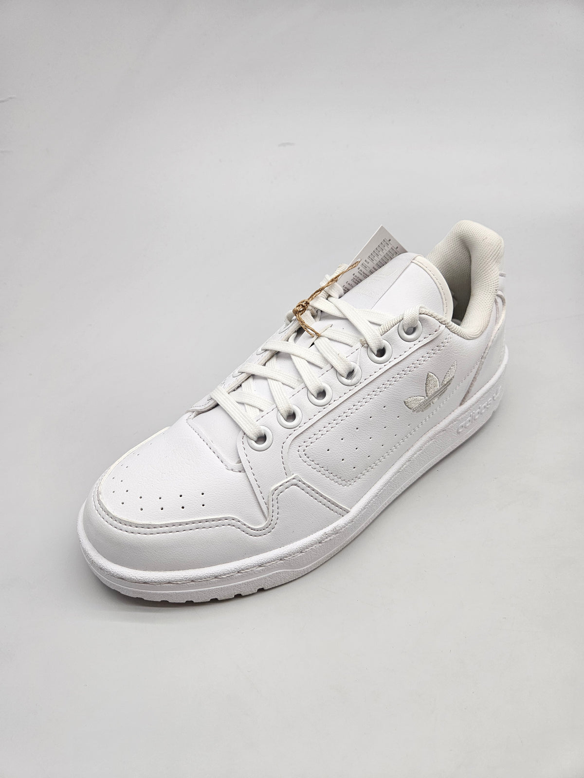 ADIDAS NOVI ORIGINAL PATIKI BR 40