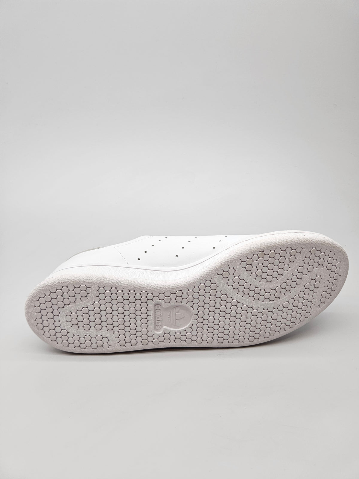 ADIDAS NOVI ORIGINAL PATIKI BR 40.5
