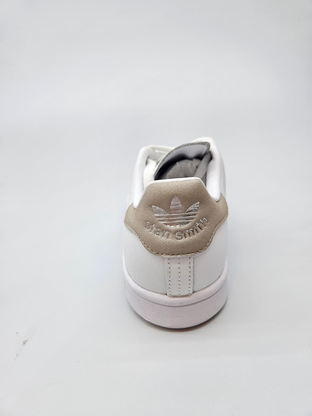 ADIDAS NOVI ORIGINAL PATIKI BR 38