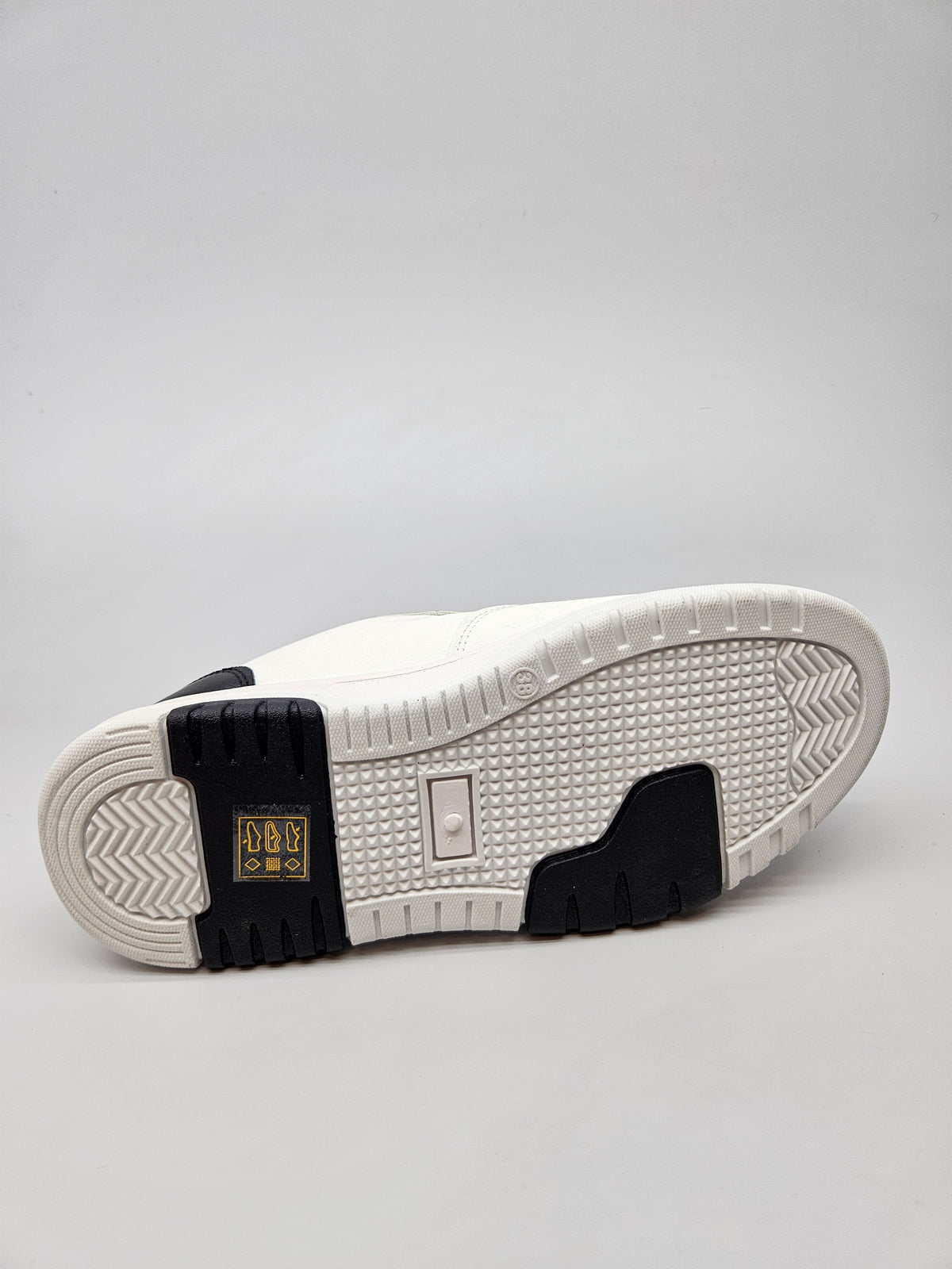 CAVALLI ORIGINAL NOVI PATIKI BR 38