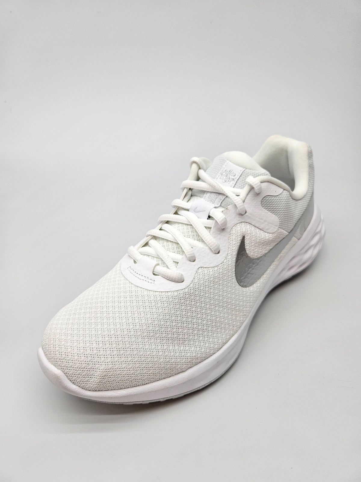 NIKE NOVI ORIGINAL PATIKI BR 42