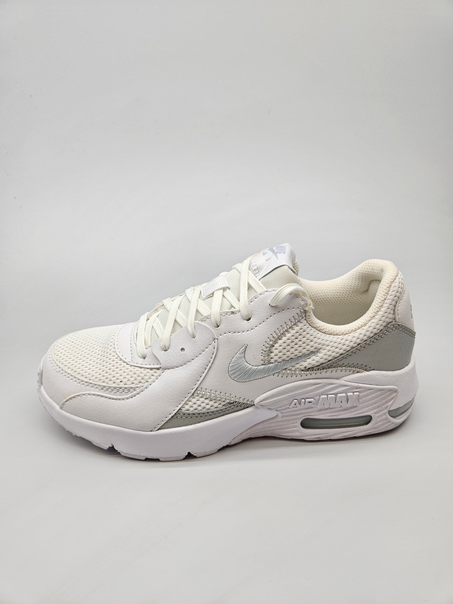 NIKE AIRMAX NOVI ORIGINAL PATIKI BR 37.5