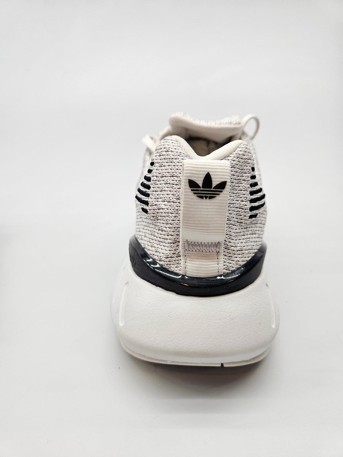 ADIDAS NOVI ORIGINAL PATIKI BR 40