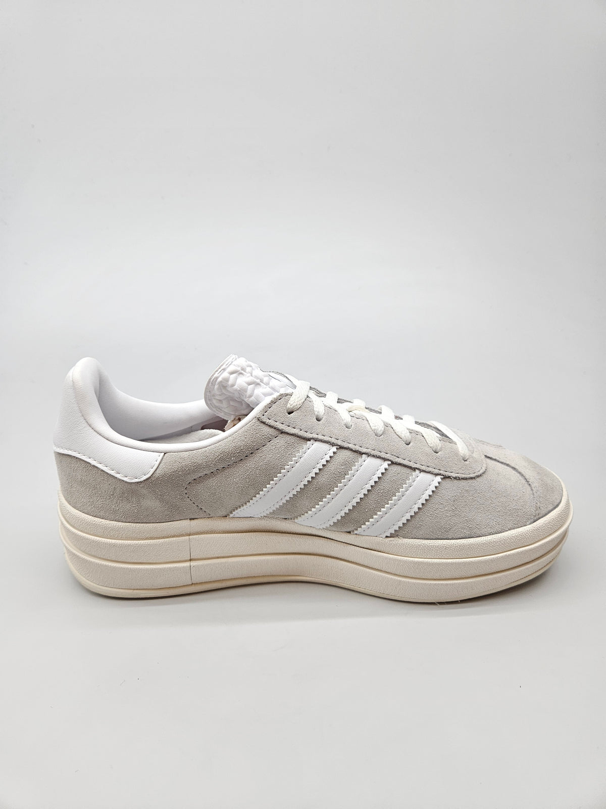 ADIDAS GAZZELE NOVI ORIGINAL PATIKI BR 38