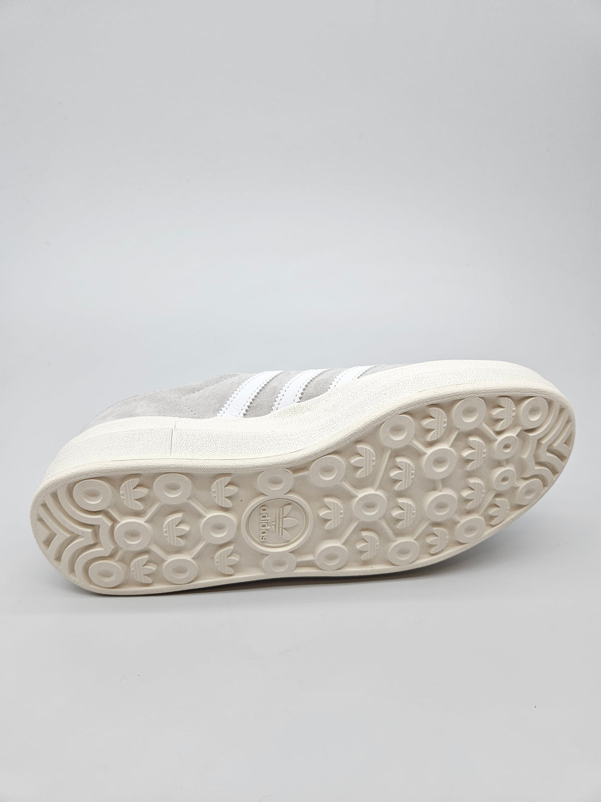 ADIDAS GAZZELE NOVI ORIGINAL PATIKI BR 38