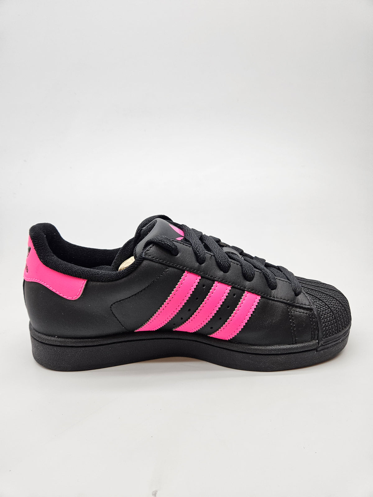 ADIDAS SUPERSTAR ORIGINAL PATIKI BR 38.5
