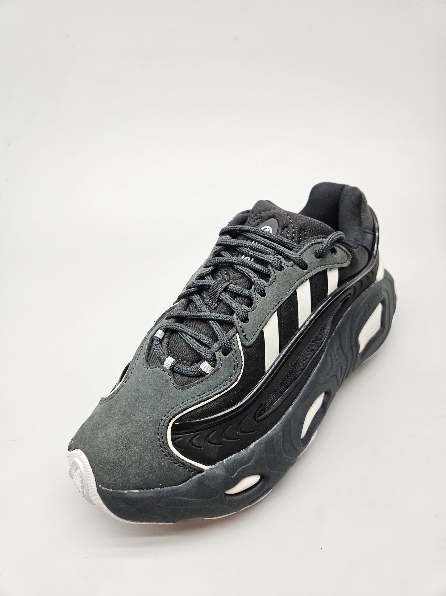 ADIDAS NOVI ORIGINAL PATIKI BR 37