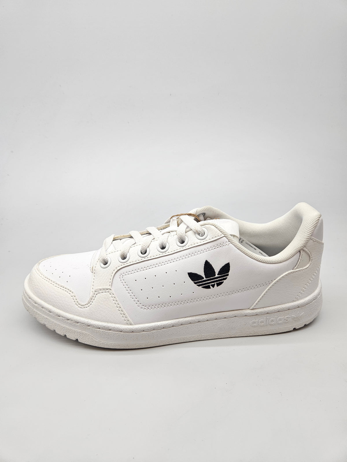 ADIDAS NOVI ORIGINAL PATIKI BR 44