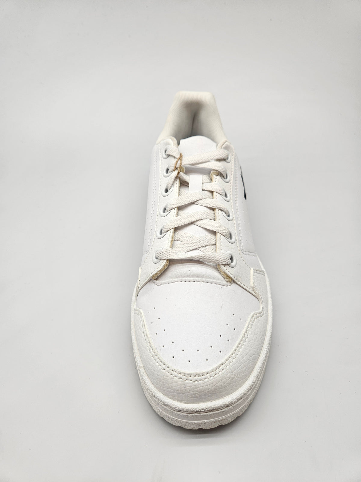 ADIDAS NOVI ORIGINAL PATIKI BR 44