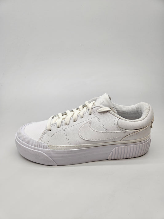 NIKE NOVI ORIGINAL PATIKI BR 40