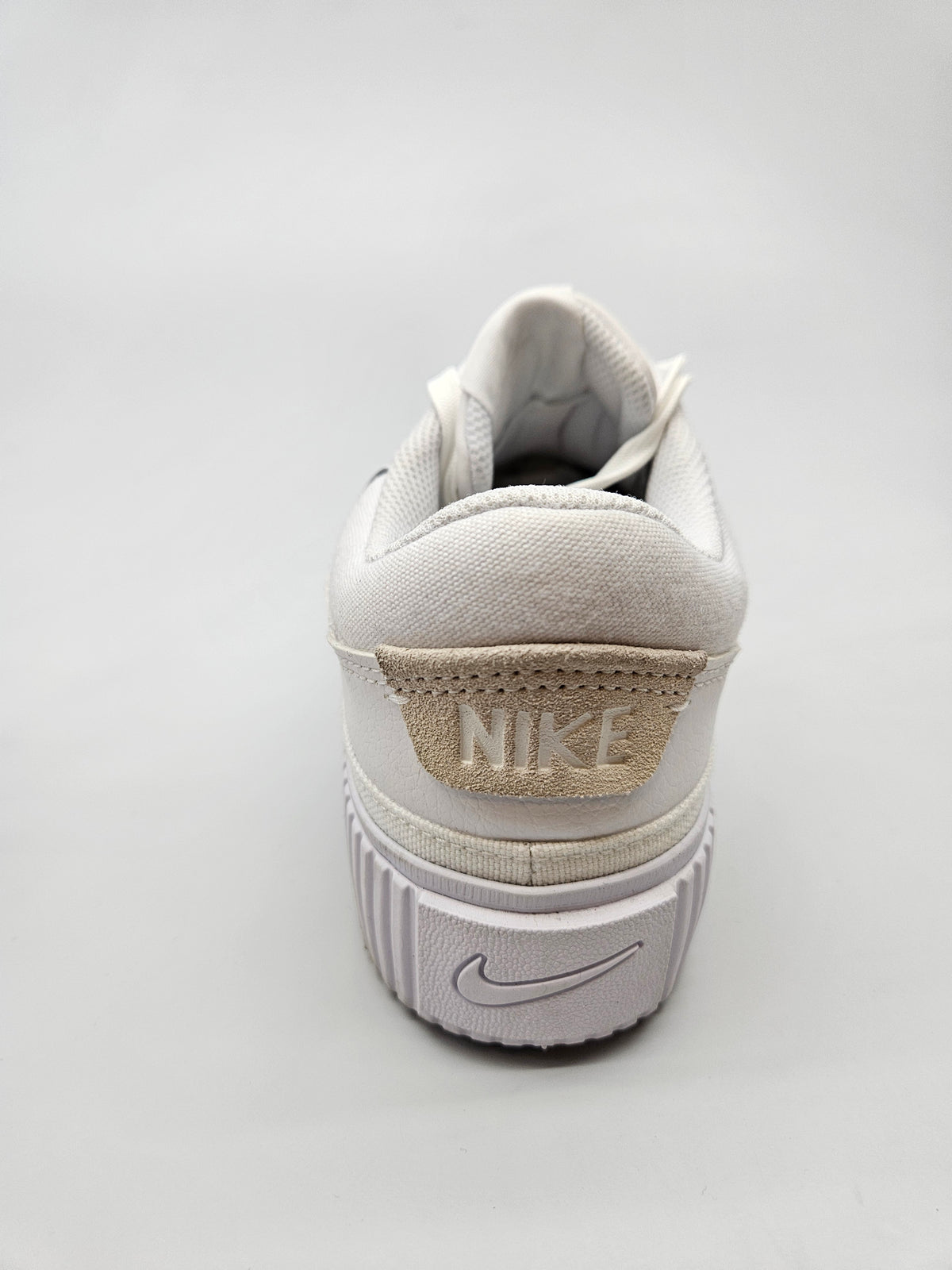 NIKE NOVI ORIGINAL PATIKI BR 40