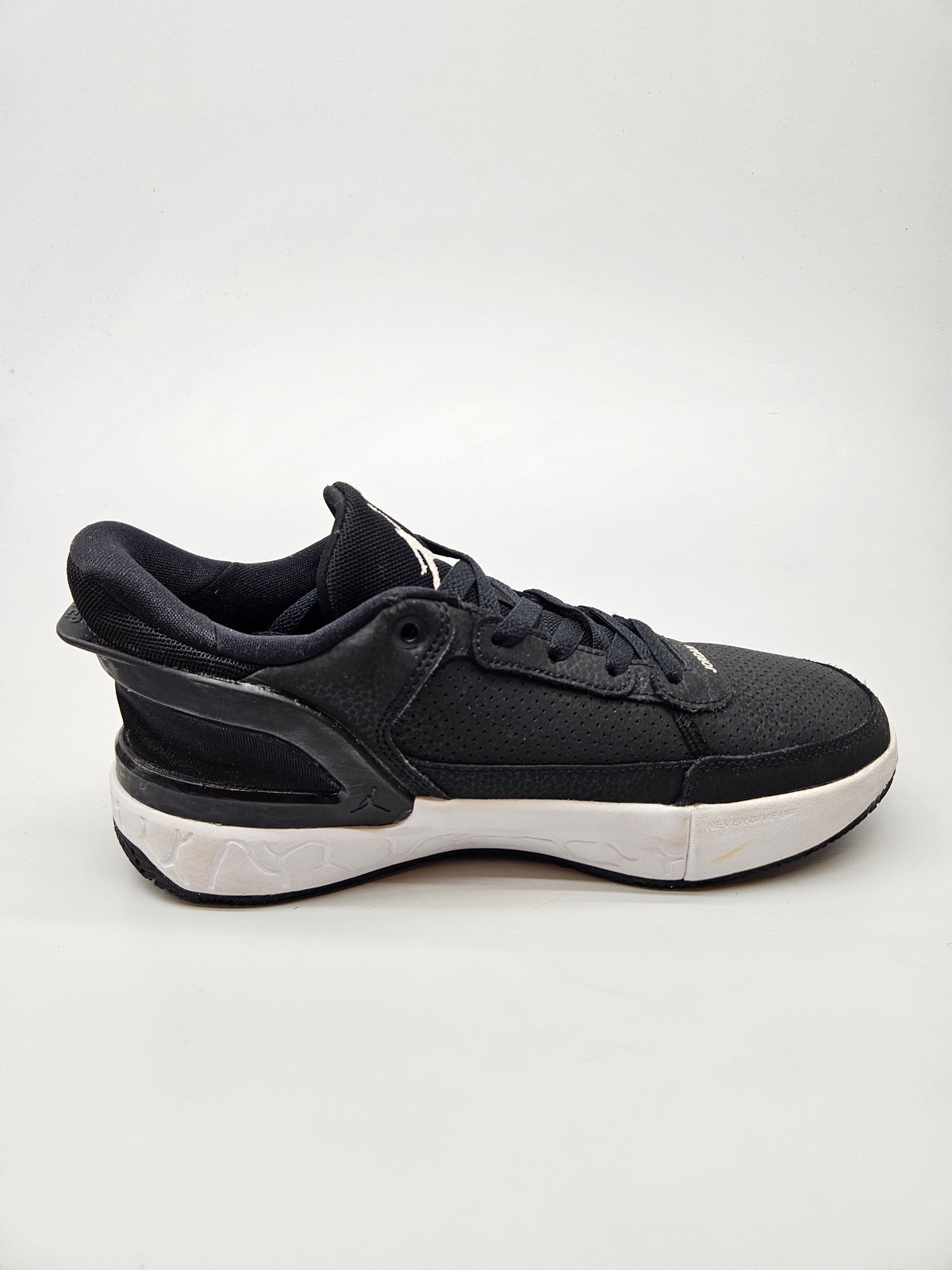 NIKE JORDAN ORIGINAL PATIKI BR 38