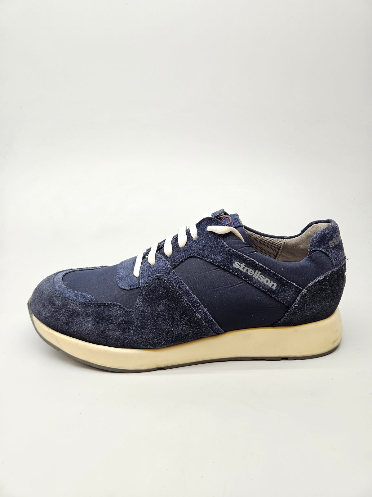 STRELLSON NOVI ORIGINAL PATIKI BR 45