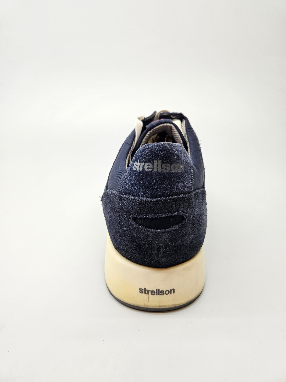 STRELLSON NOVI ORIGINAL PATIKI BR 45