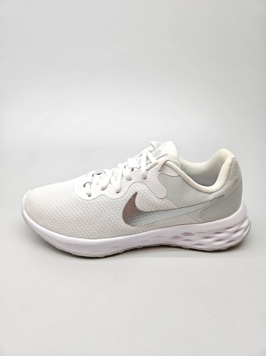 NIKE NOVI ORIGINAL PATIKI BR 40.5