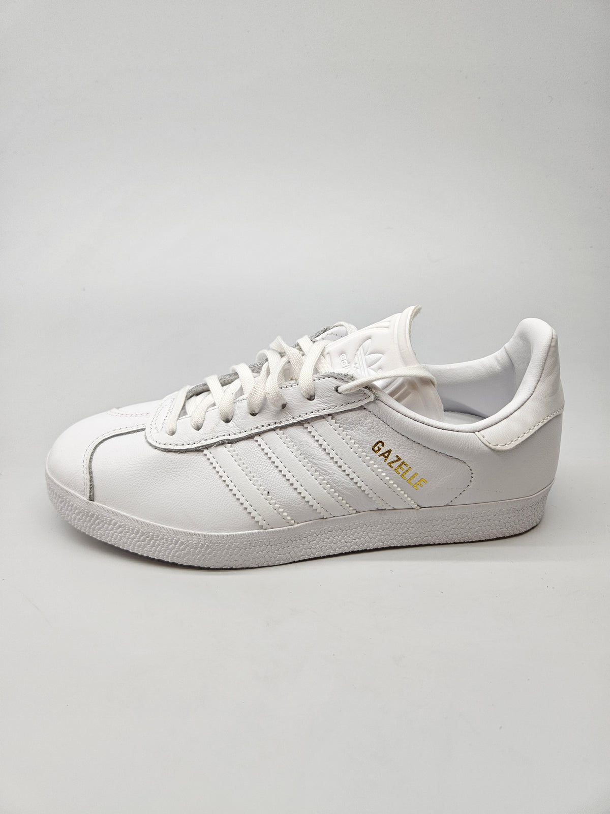 ADIDAS NOVI ORIGINAL PATIKI BR 38