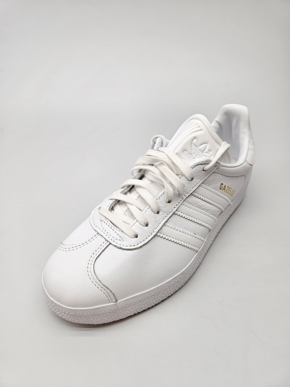 ADIDAS NOVI ORIGINAL PATIKI BR 38