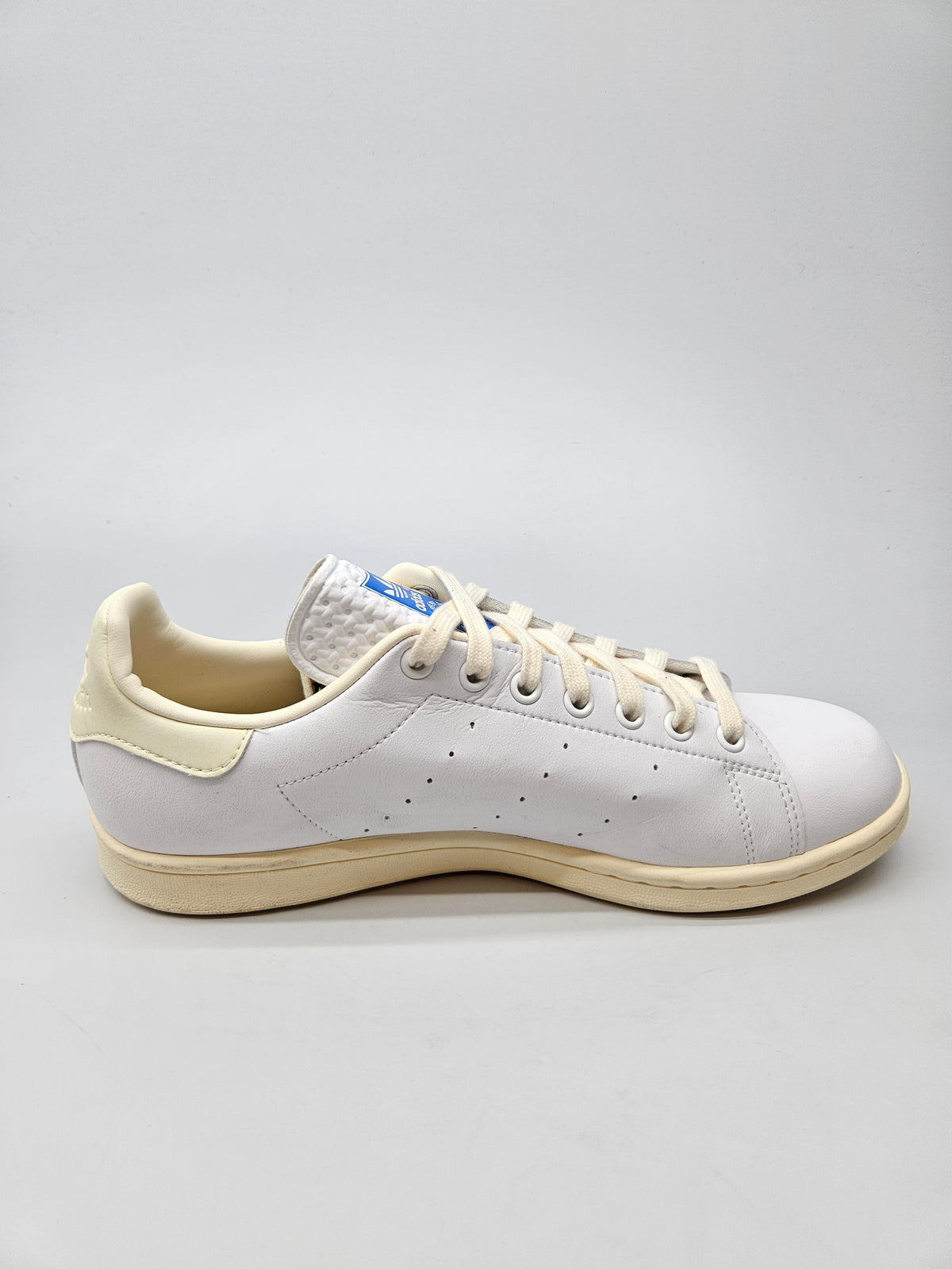 ADIDAS NOVI ORIGINAL PATIKI BR 42.5