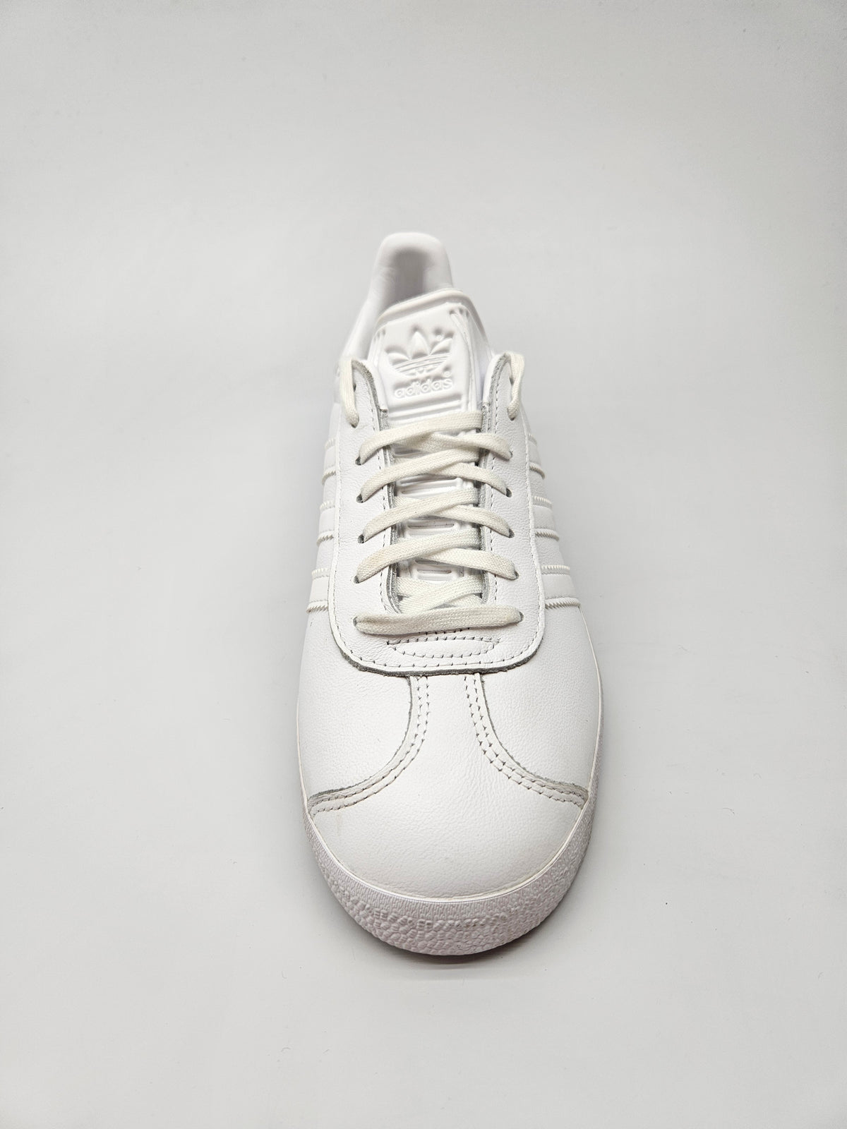ADIDAS NOVI ORIGINAL  PATIKI BR 40.5