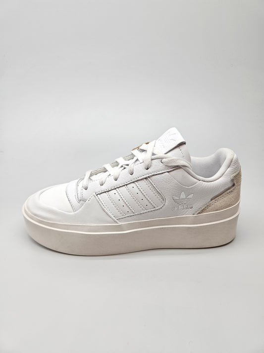 ADIDAS NOVI ORIGINAL PATIKI BR 40